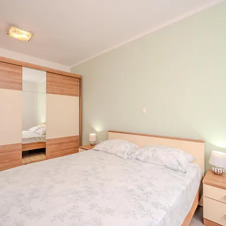 Διαμέρισμα With Parking Space Sabunike, Zadar - 25494 *